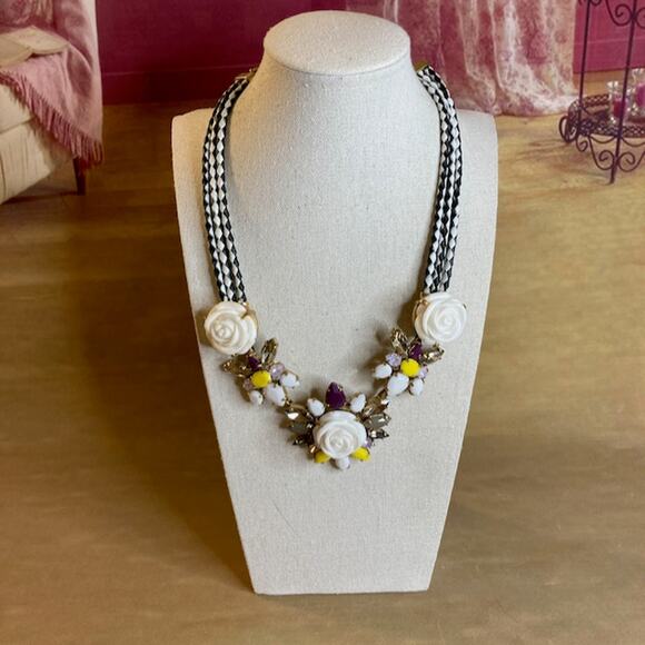 0018 J. Crew Burnished Roses Statement Necklace w/Harlequin-Style Cord EUC - Picture 1 of 7
